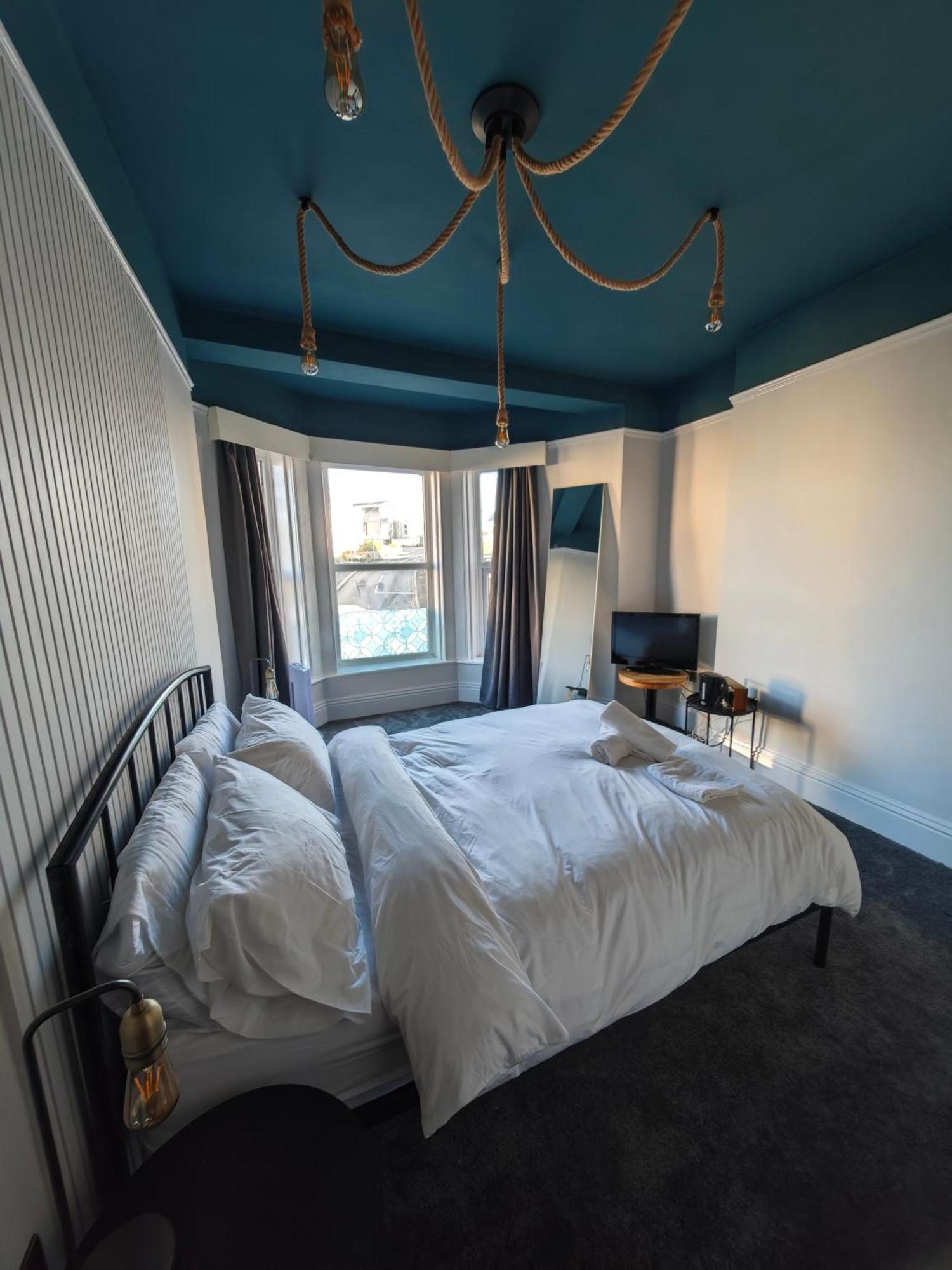Styles & White Stays - Central Newquay New Quay Extérieur photo